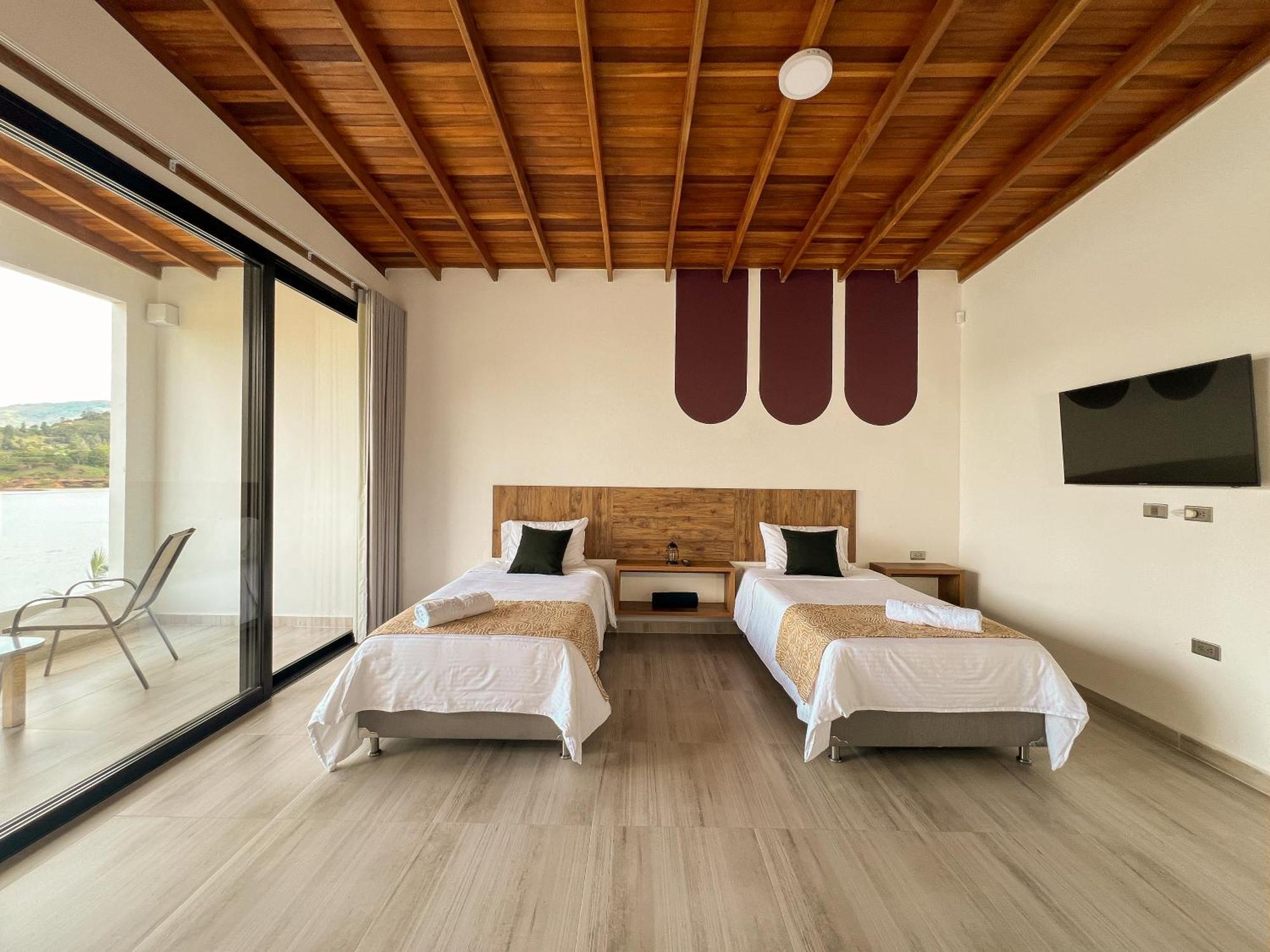 Viajero Guatape Hostel & Lake Club חדר תמונה