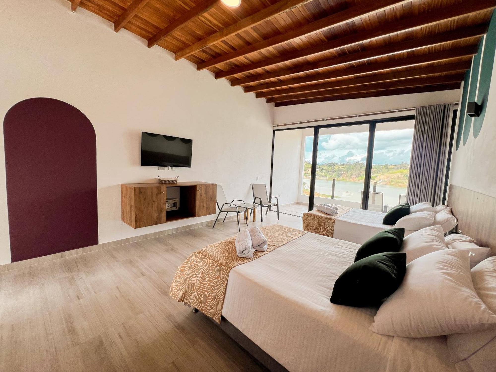 Viajero Guatape Hostel & Lake Club חדר תמונה