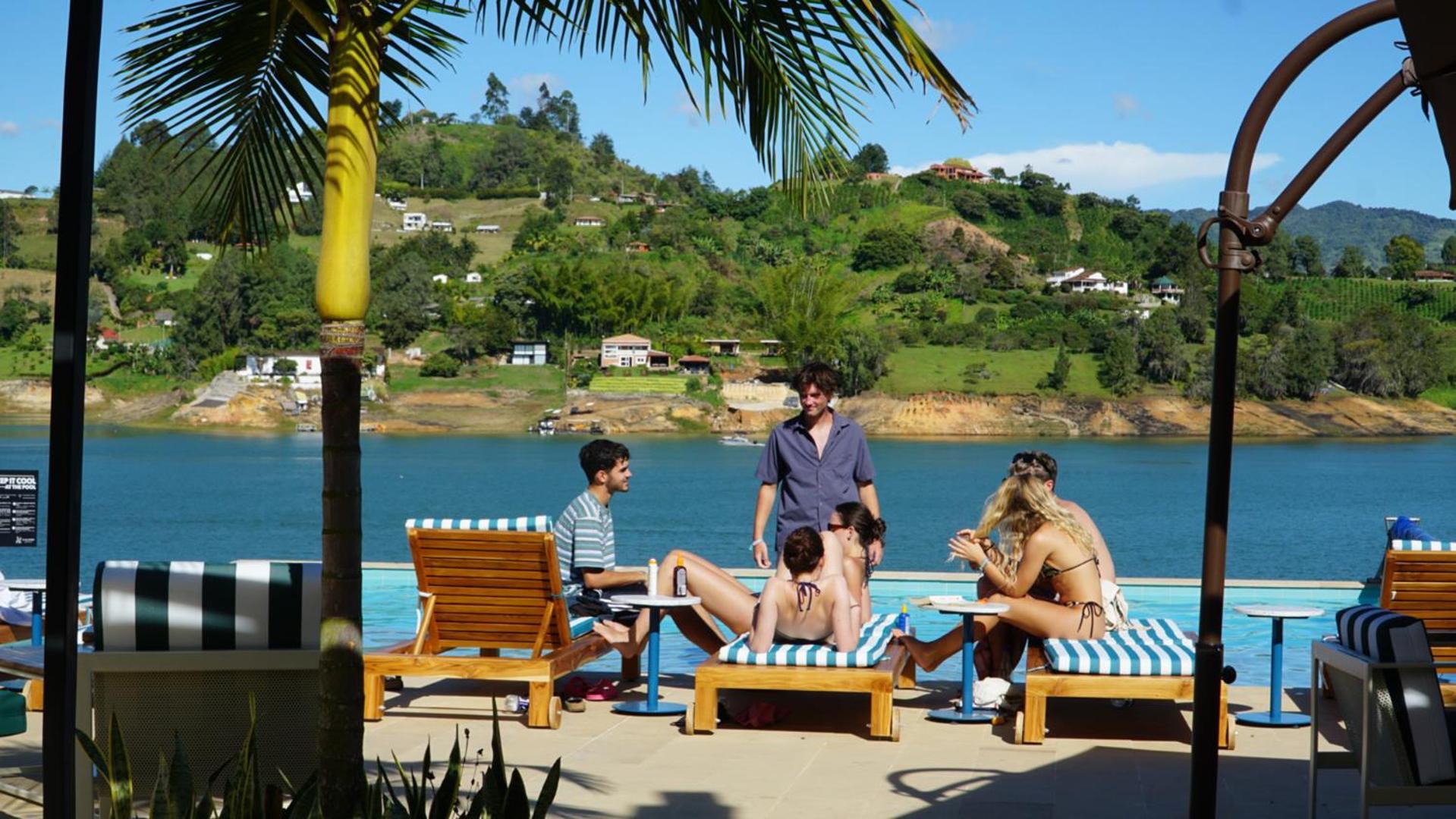 Viajero Guatape Hostel & Lake Club מראה חיצוני תמונה