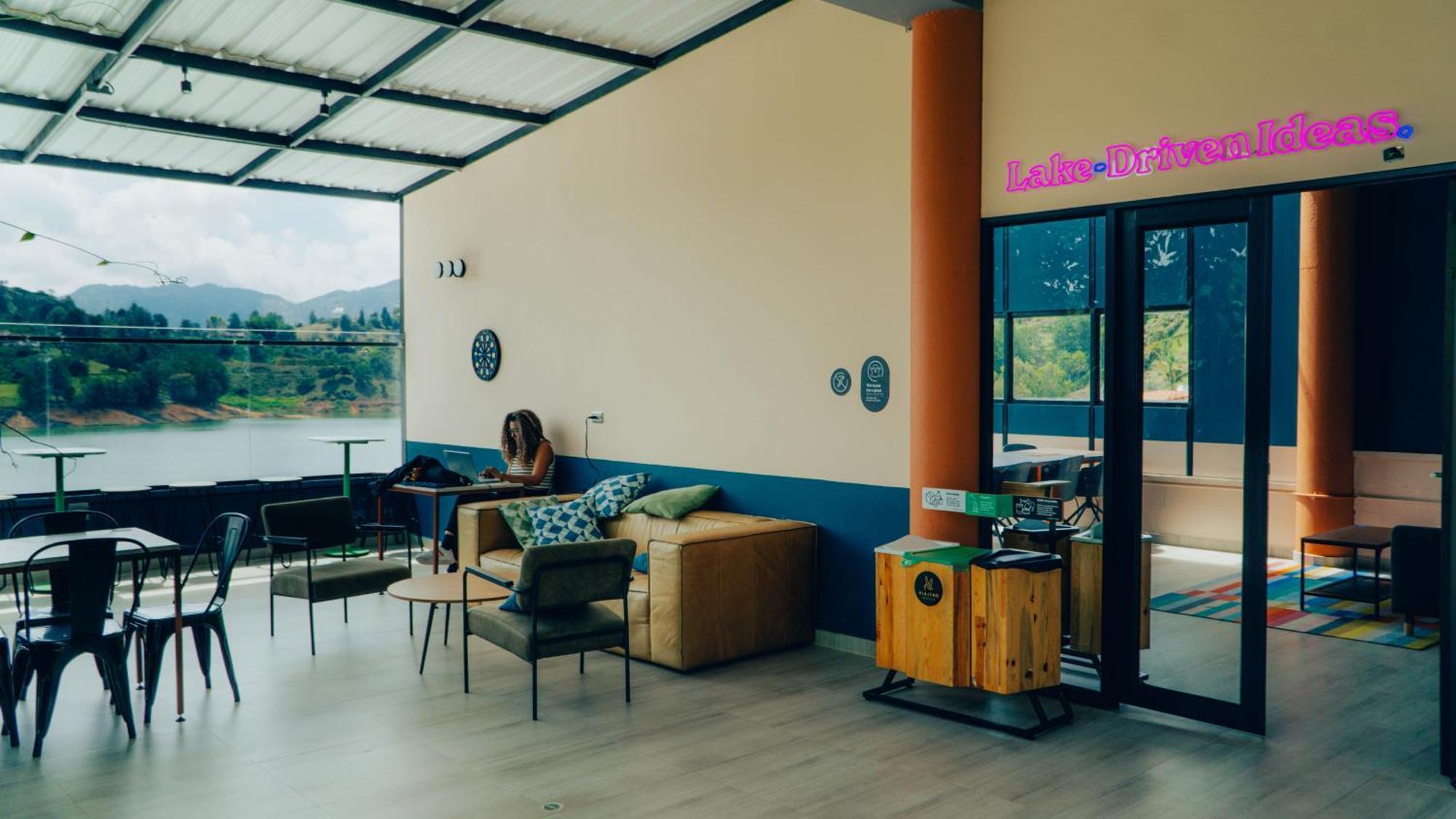 Viajero Guatape Hostel & Lake Club מראה חיצוני תמונה