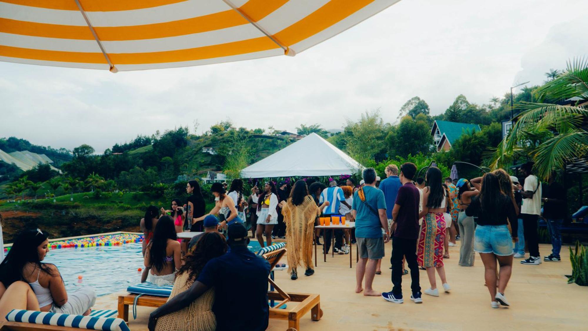 Viajero Guatape Hostel & Lake Club מראה חיצוני תמונה