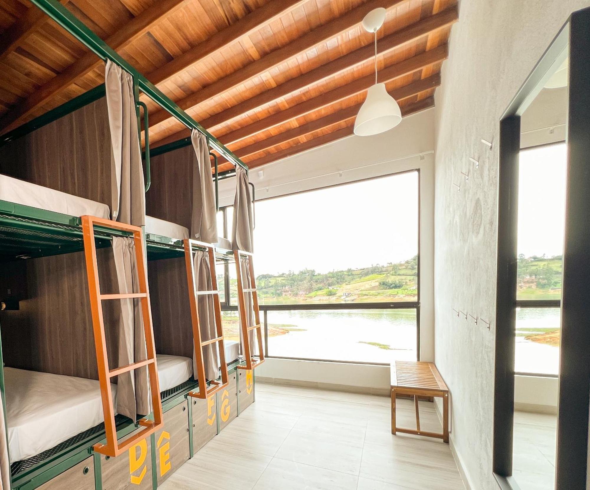 Viajero Guatape Hostel & Lake Club מראה חיצוני תמונה